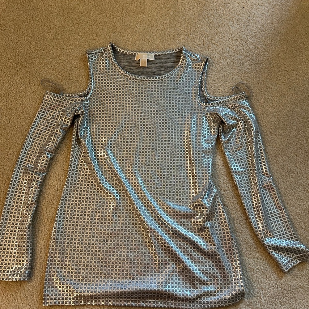 Micheal Kors silver cut out top